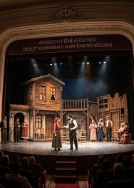 gozlerimi-kaparim-vazifemi-yaparim-1778496404