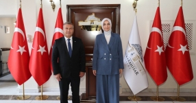 Rektör Adıgüzel’den Vali Yiğitbaşı’na ziyaret