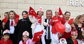 Kreş ve Gündüz Bakımevi öğrencileri “29 Ekim Cumhuriyet Bayramı” yürüyüşü yaptı