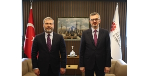  Rektör Adıgüzel, İletişim Başkanı Prof. Dr. Duran’ı ziyaret etti