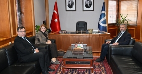  Azerbaycan Ankara Büyükelçiliği Eğitim Müşaviri Nesibova’dan Rektör Adıgüzel’e ziyaret