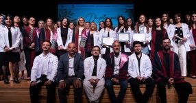  Beslenme ve Diyetetik Bölümü mezunları diyetisyenlik yemini etti
