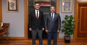  Cumhurbaşkanlığı İletişim Başkanlığı Afyonkarahisar Bölge Müdürü Ömer Süt'ten Rektör Adıgüzel'e ziyaret