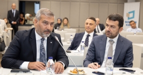  Rektör Adıgüzel yazılı basının dijital dönüşümü çalıştayına katıldı
